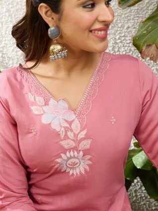 Baby Pink Women Embroidered Silk Blend Straight Kurta