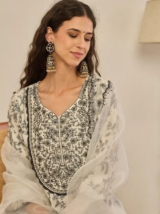 Cream Silk Blend Kurta with Trousers   Dupatta Suits