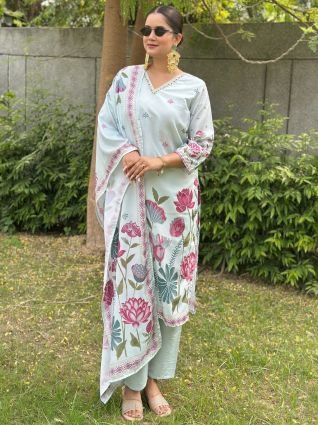 Digital Printed Neck Handwork Women Kurta Sets With Dupatta Straight Suits