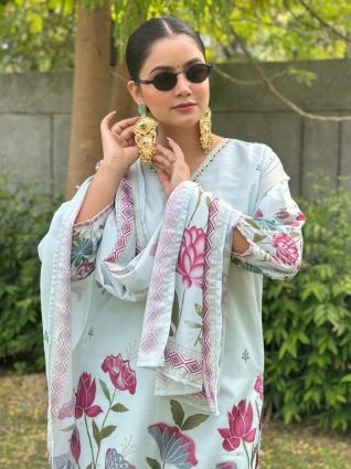Digital Printed Neck Handwork Women Kurta Sets With Dupatta Straight Suits