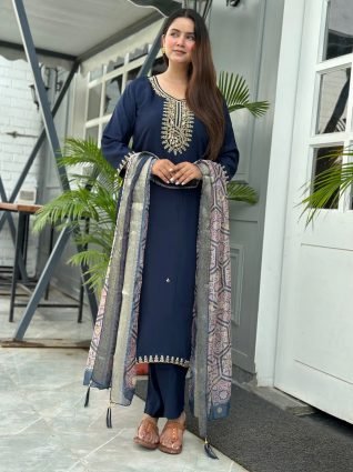  Elegant Silk Blend Kurta Set with Beaded Embroidered Design   Organza Dupatta