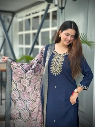 Elegant Silk Blend Kurta Set with Beaded Embroidered Design   Organza Dupatta
