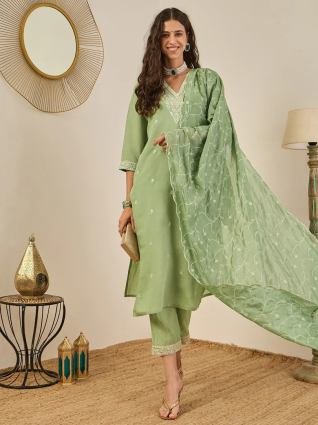 Elegant Silk Blend Kurta Set with Chanderi Dupatta Ready to Wear Embroidered Party Wear Outfit