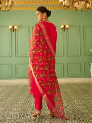 Elegant Silk Blend Kurta Set with Beaded Embroidered Design   Organza Dupatta