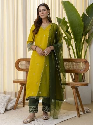 Embroidred Kurta Sets with Sequins Work Women Suits