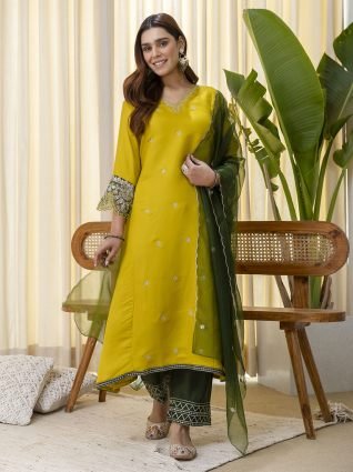 Embroidred Kurta Sets with Sequins Work Women Suits