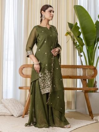 Green Festive Thread Work Kurta Set with Sheer Wrap