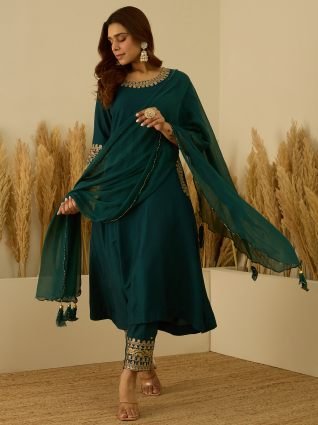 Kurta and Pant Dupatta Sets Silk Blend Fabrics with Embroidery