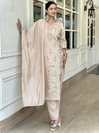 Kurta and Pant Dupatta Sets Silk Blend Fabrics with Embroidery