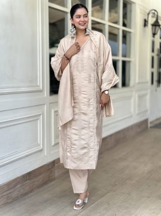 Kurta and Pant Dupatta Sets Silk Blend Fabrics with Embroidery