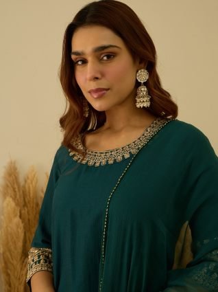 Kurta and Pant Dupatta Sets Silk Blend Fabrics with Embroidery