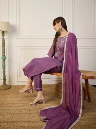 Lavender Women Kurta and Pant Sets Cotton Blend Fabric