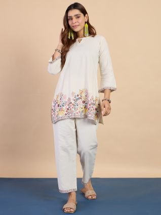  Off white Women s Designer Kurta Pant Set Premium Pattern