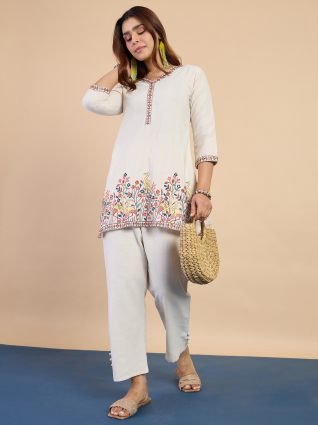 Off white Women s Designer Kurta Pant Set Premium Pattern