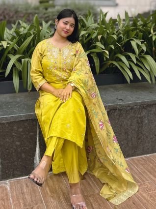 Parrot green Kurta and Pant Dupatta Set