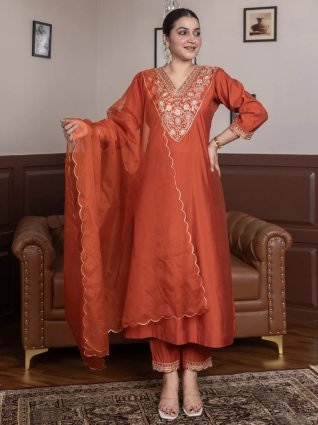 Peach Embroidered Silk Blend Anarkali Suit Set With Dupatta