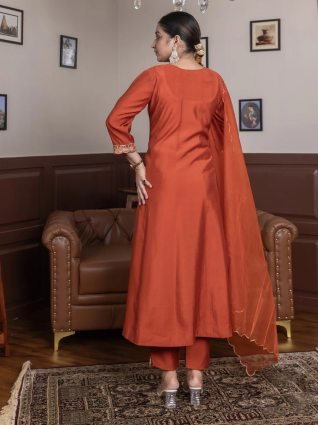 Peach Embroidered Silk Blend Anarkali Suit Set With Dupatta
