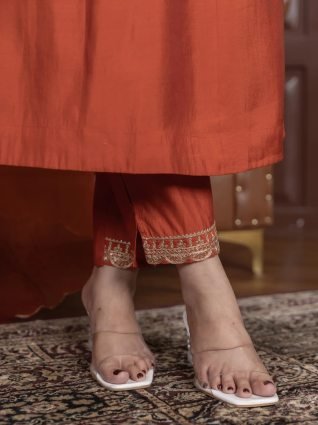 Peach Embroidered Silk Blend Anarkali Suit Set With Dupatta