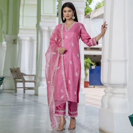 Pink Women s Silk Blend Embroidered Kurta with Pant   Dupatta Set