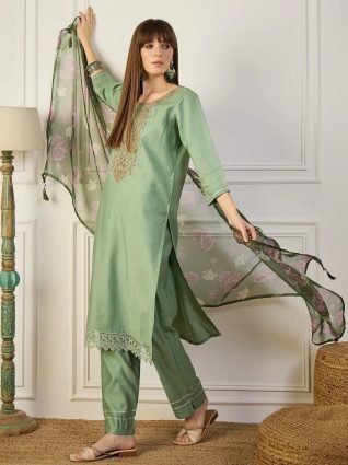 Pista Women Kurta and Pant Sets Viscose Rayon Fabric