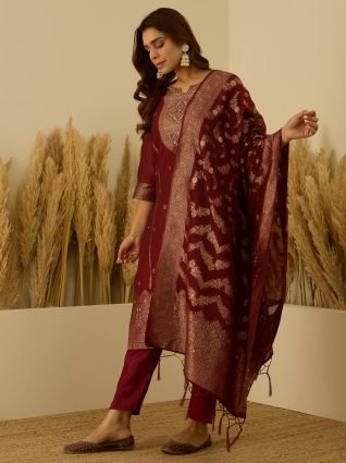  Silk Blend Banarasi Jacquard Zari Woven Straight Kurta Pant with Dupatta Set