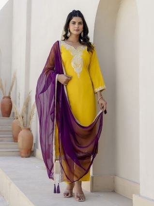 Silk Blend Women Kurta Pant with Dupatta Sets With Embroidery