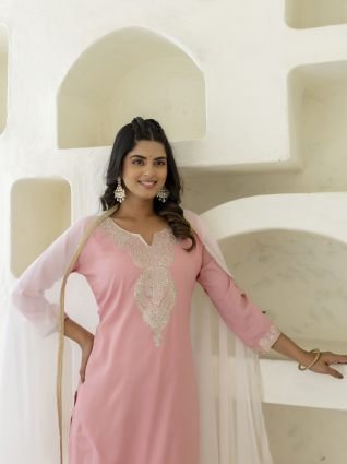 Silk Blend Women Kurta Pant with Dupatta Sets With Embroidery