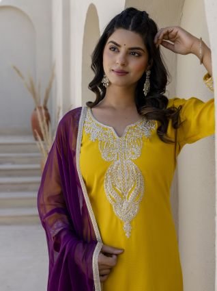 Silk Blend Women Kurta Pant with Dupatta Sets With Embroidery