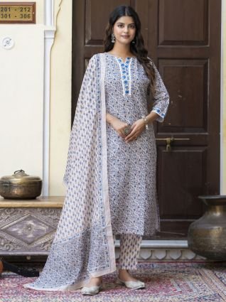  Women Cotton Blend Kurta Pant Dupatta Set