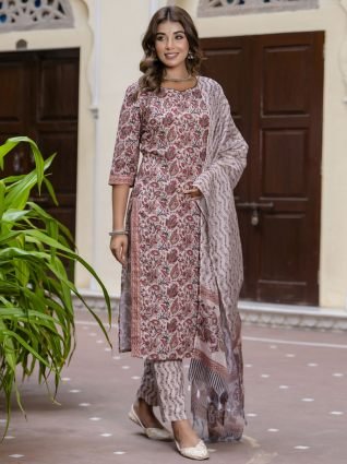 Women Cotton Blend Kurta Pant Dupatta Set