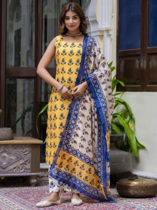  Women Cotton Blend Kurta Pant Dupatta Set