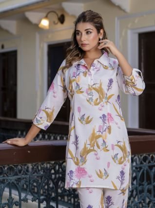 Women Cotton Blend Kurta Pant  Set