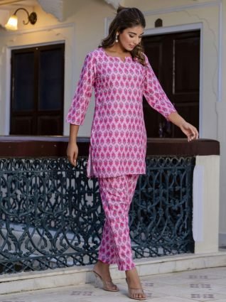 Women Cotton Blend Kurta Pant  Set