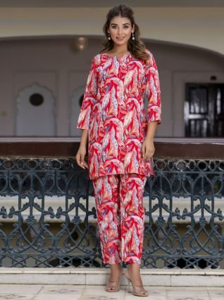 Women Cotton Blend Kurta Pant  Set