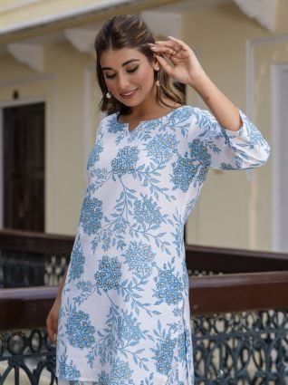Women Cotton Blend Kurta Pant  Set