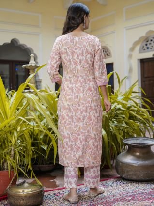 Women Cotton Blend Kurta Pant Dupatta Set