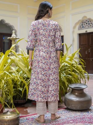 Women Cotton Blend Kurta Pant Dupatta Set