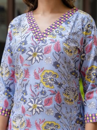 Women Cotton Blend Kurta Pant Dupatta Set