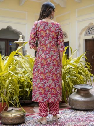 Women Cotton Blend Kurta Pant Dupatta Set