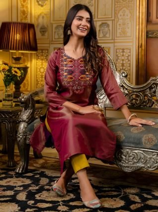 Women Embroidered shimmer Silk Blend Straight Kurta