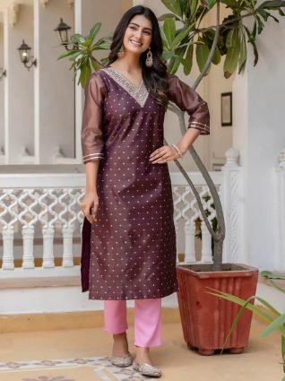 Women Embroidered Silk Blend Straight Kurta