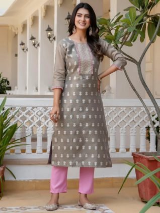 Women Embroidered Silk Blend Straight Kurta