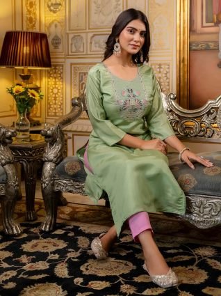 Women Embroidered Silk Blend Straight Kurta