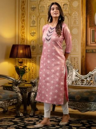 Women Embroidered Silk Blend Straight Kurta