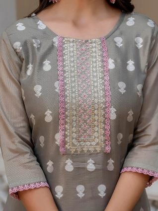 Women Embroidered Silk Blend Straight Kurta