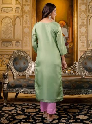 Women Embroidered Silk Blend Straight Kurta