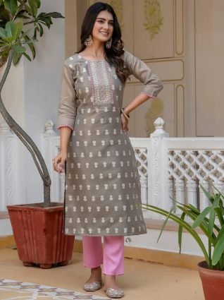 Women Embroidered Silk Blend Straight Kurta