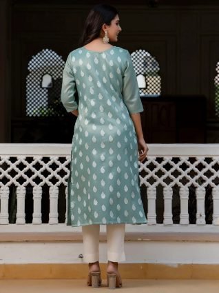 Women Embroidered Silk Blend Straight Kurta