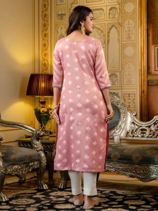 Women Embroidered Silk Blend Straight Kurta
