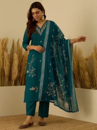 Women Kurta and Pant Dupatta Sets Silk Fabrics with Embroidery